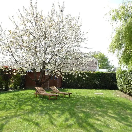 House In Basse-normandie Near Mont St Michel Дом отдыха Brehal