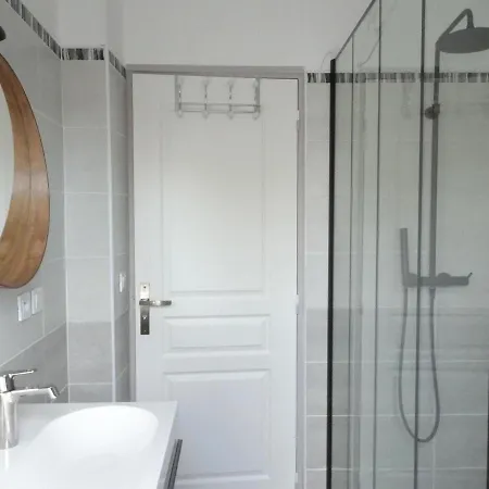 House In Basse-normandie Near Mont St Michel Дом отдыха